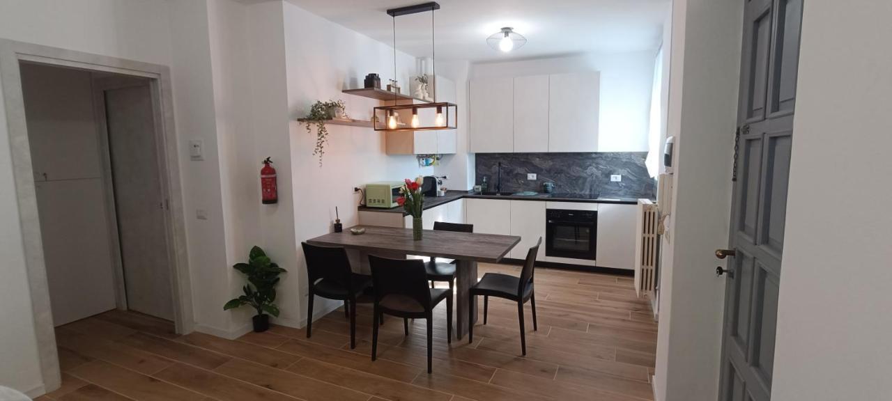 Casa Camelia - Appartamento In Centro A Seregno Zewnętrze zdjęcie